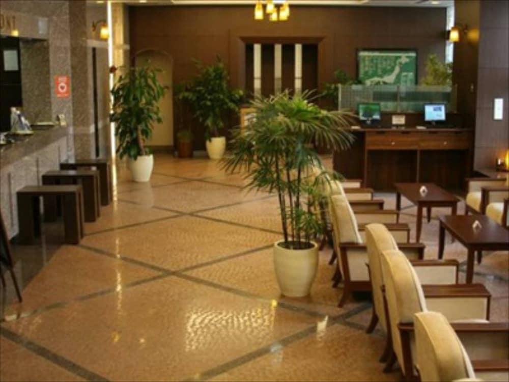 Hotel Route-Inn Tomakomai Ekimae Exterior photo